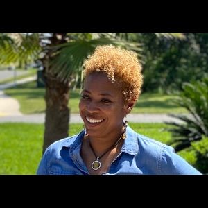 Meet your Posher, Tiffany